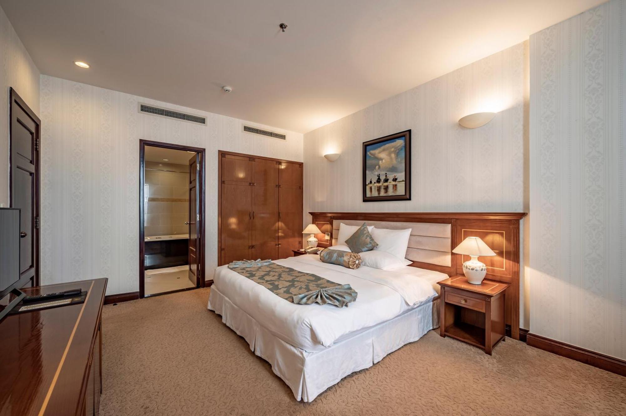 הו צ'י מין סיטי Tan Son Nhat Saigon Hotel מראה חיצוני תמונה